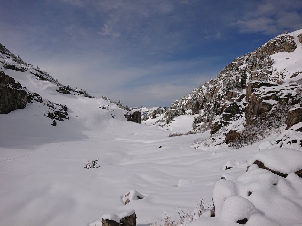  The fresh snow did make the landscape very beautiful and the weather improved just as we got close to the top of the pass 