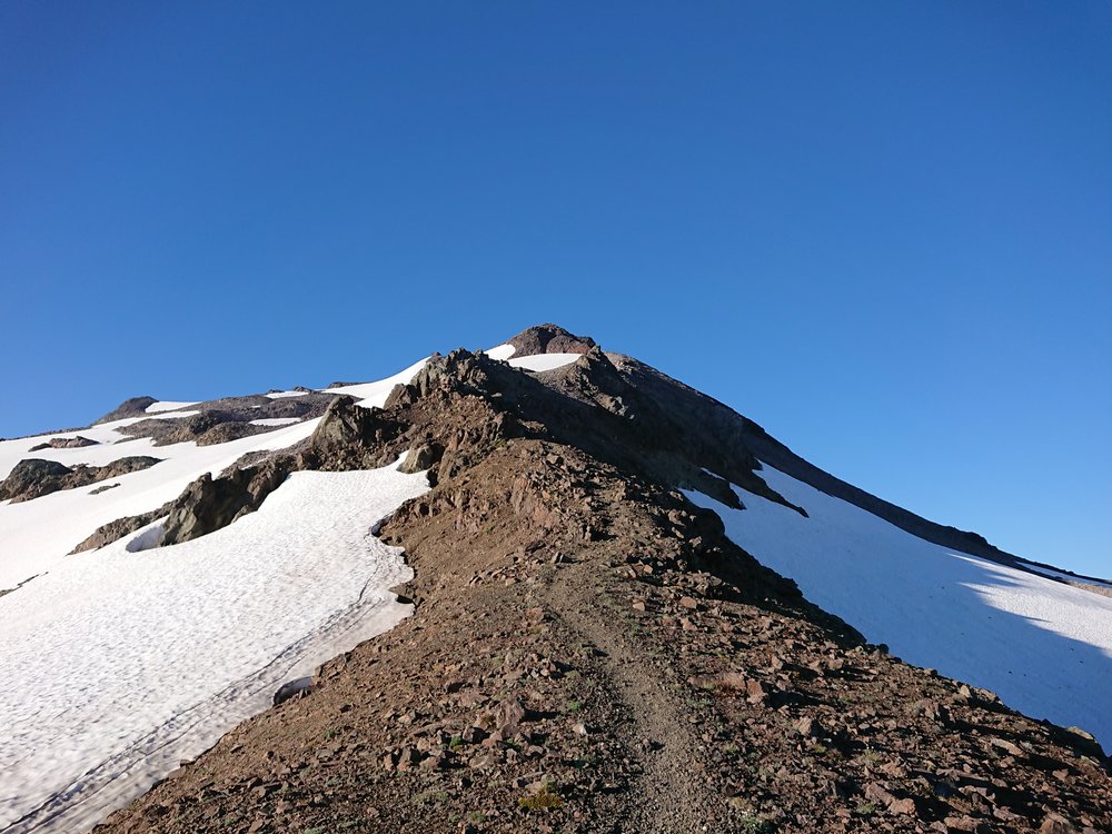  Looking back up at the high point of Knife&rsquo;s Edge 