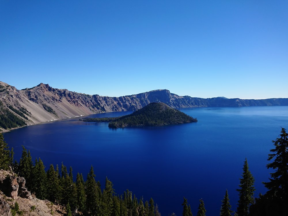  Crater Lake 